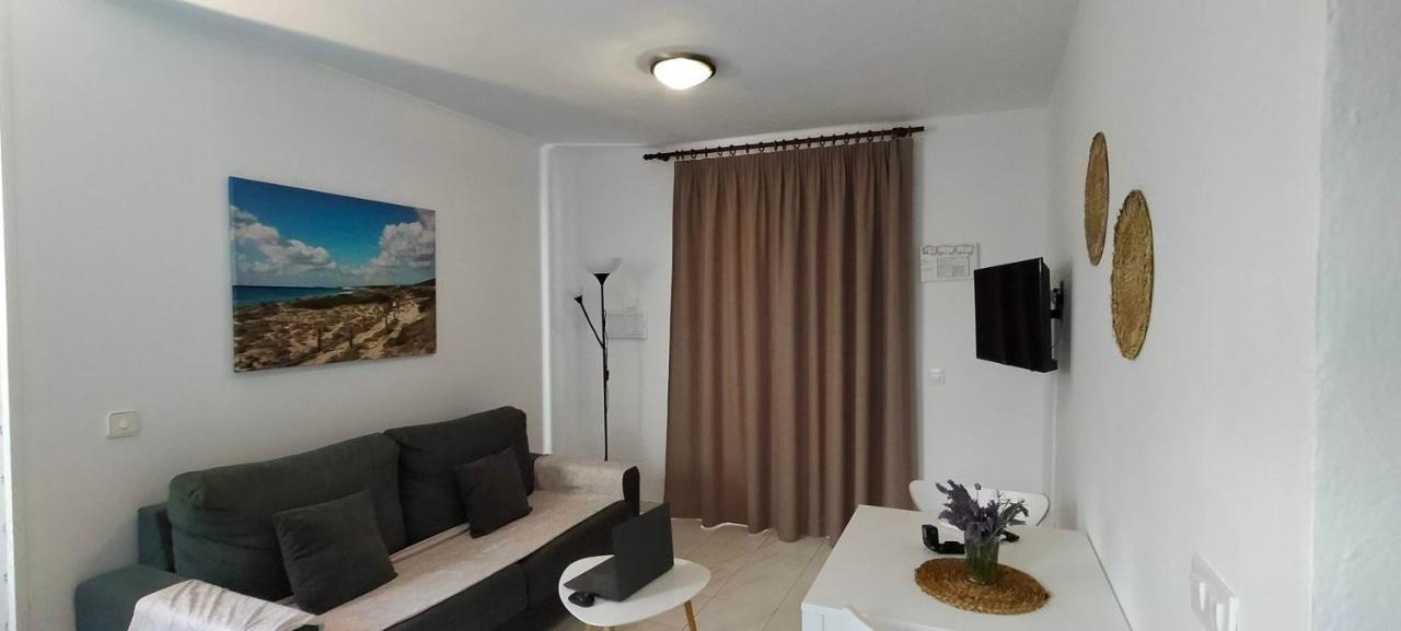Apartaments California Cala'N Blanes  Exterior photo