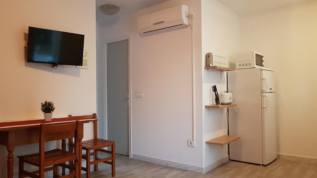 Apartaments California Cala'N Blanes  Exterior photo