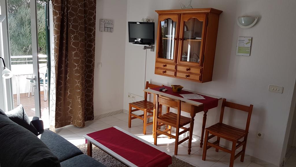 Apartaments California Cala'N Blanes  Exterior photo